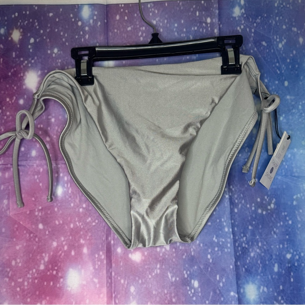 New shade & shore bikini bottoms 🛍